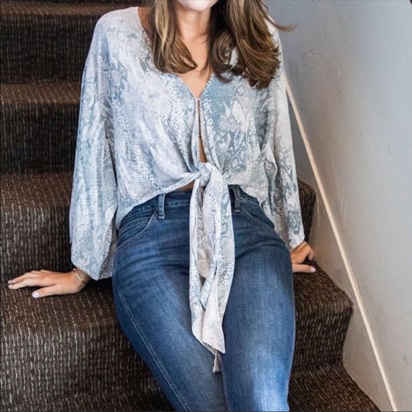 Snakeskin patterned top - Picture 2 of 3